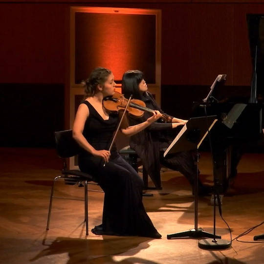 Rachel Hunt und Nami Ejiri